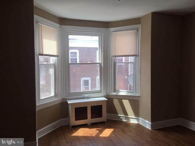 703 W ANNSBURY Street – photo 1