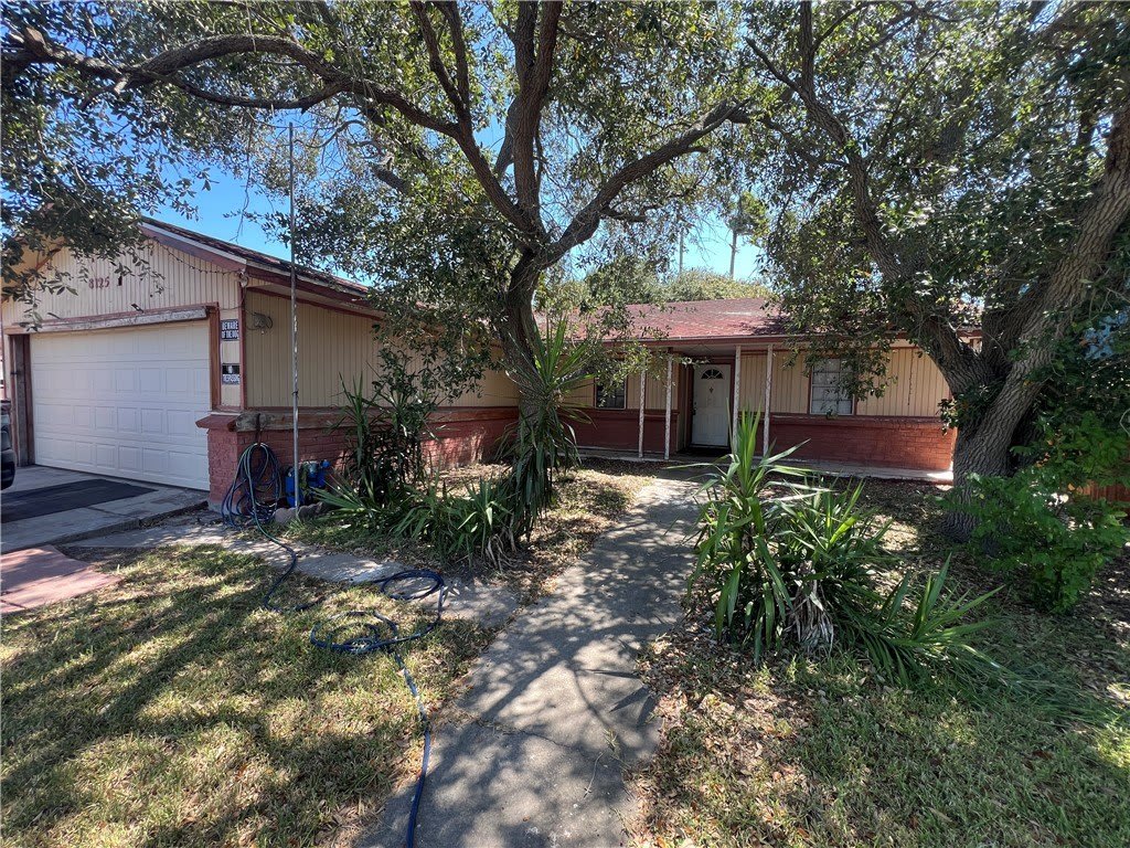 8125 Baylark Drive – photo 1