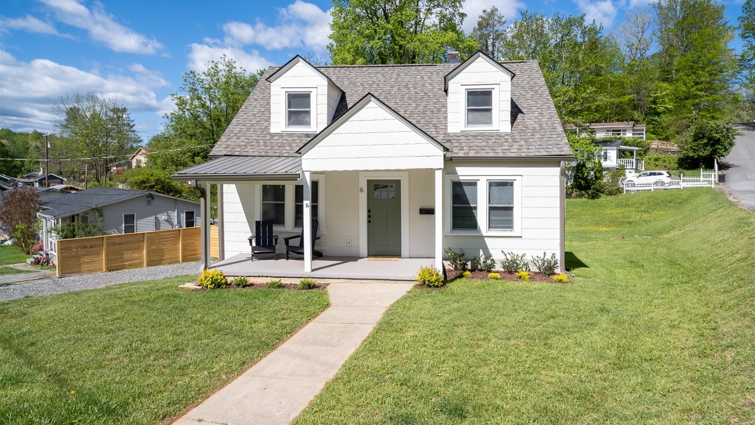 6 North Lane – photo 1 of 15