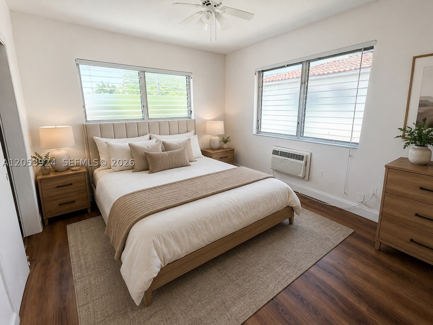 34 Madeira Ave – photo 1