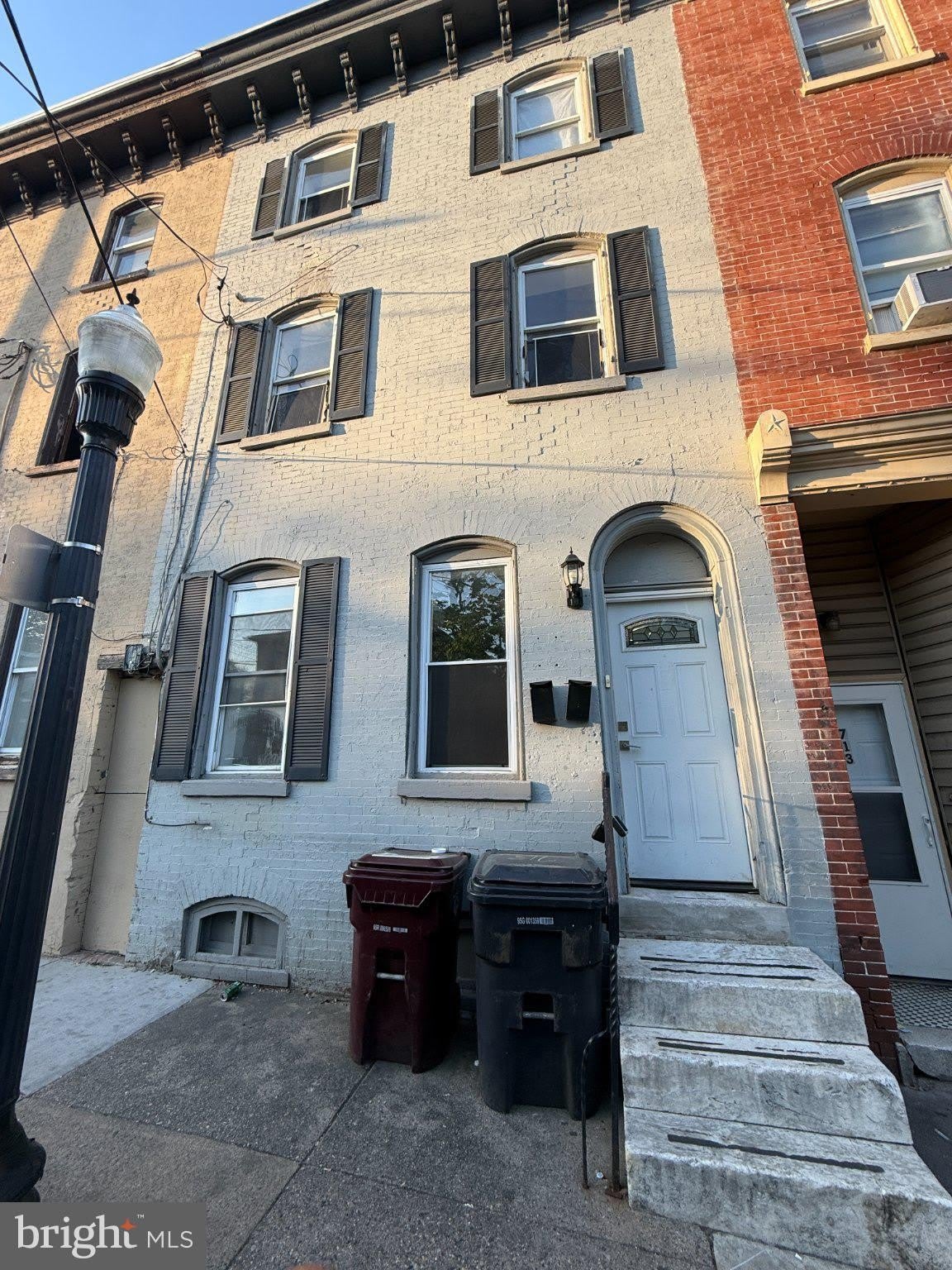 715 W 8TH – photo 1 of 10