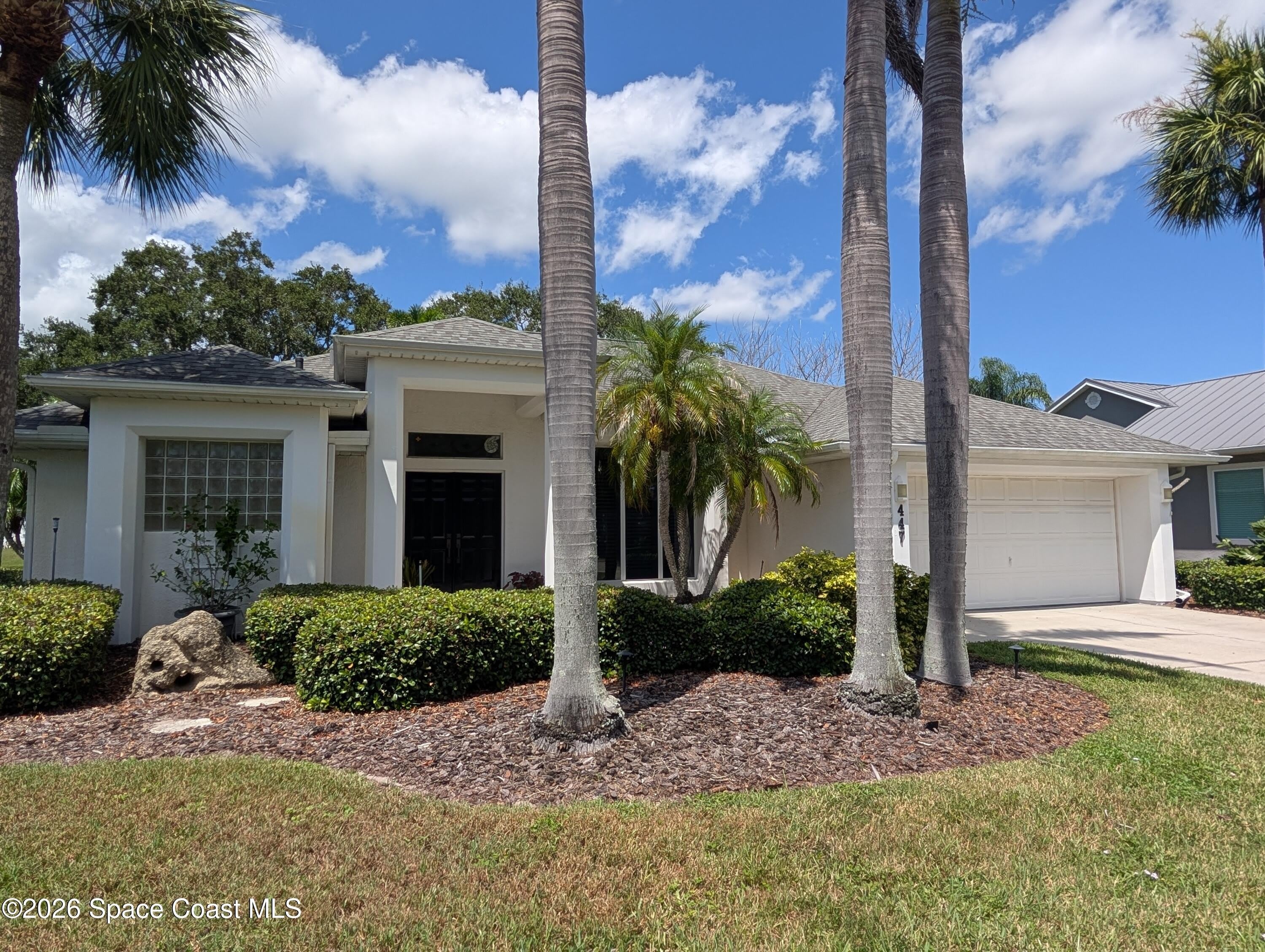 447 Lake Victoria Circle – photo 1 of 401