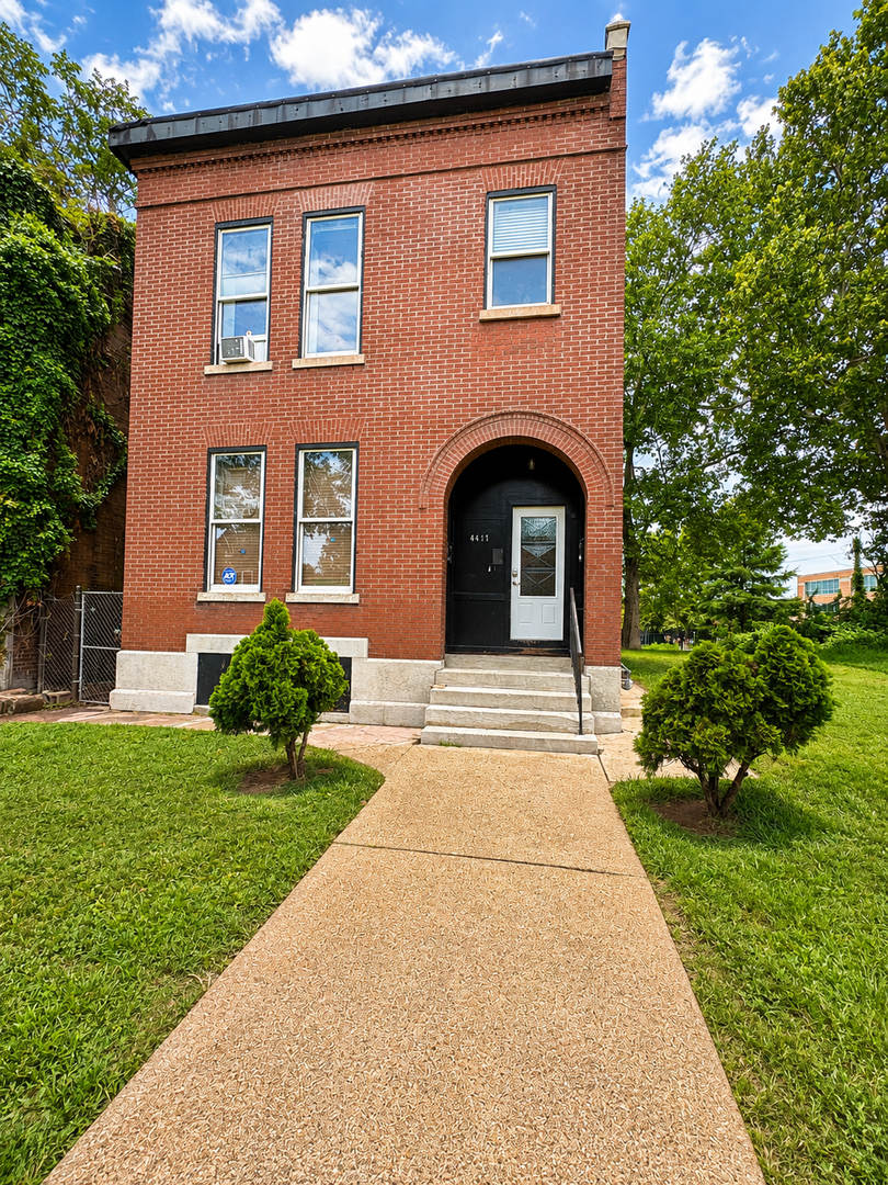 4417 Strodtman Place – photo 1