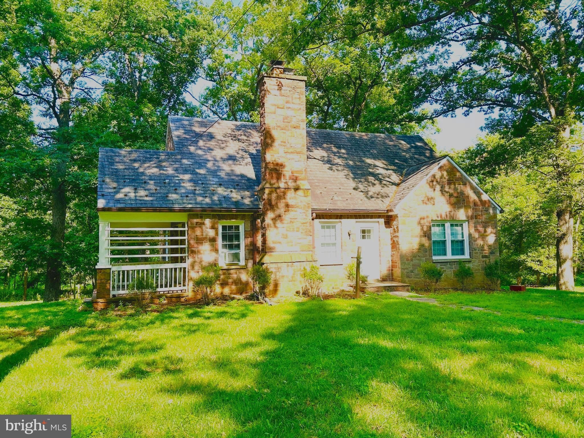 21120 MARTINSBURG Road – photo 1 of 20
