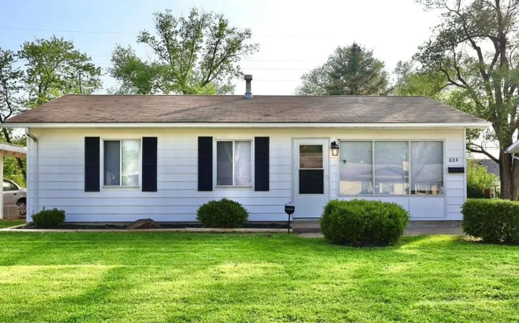 For Lease – photo 1