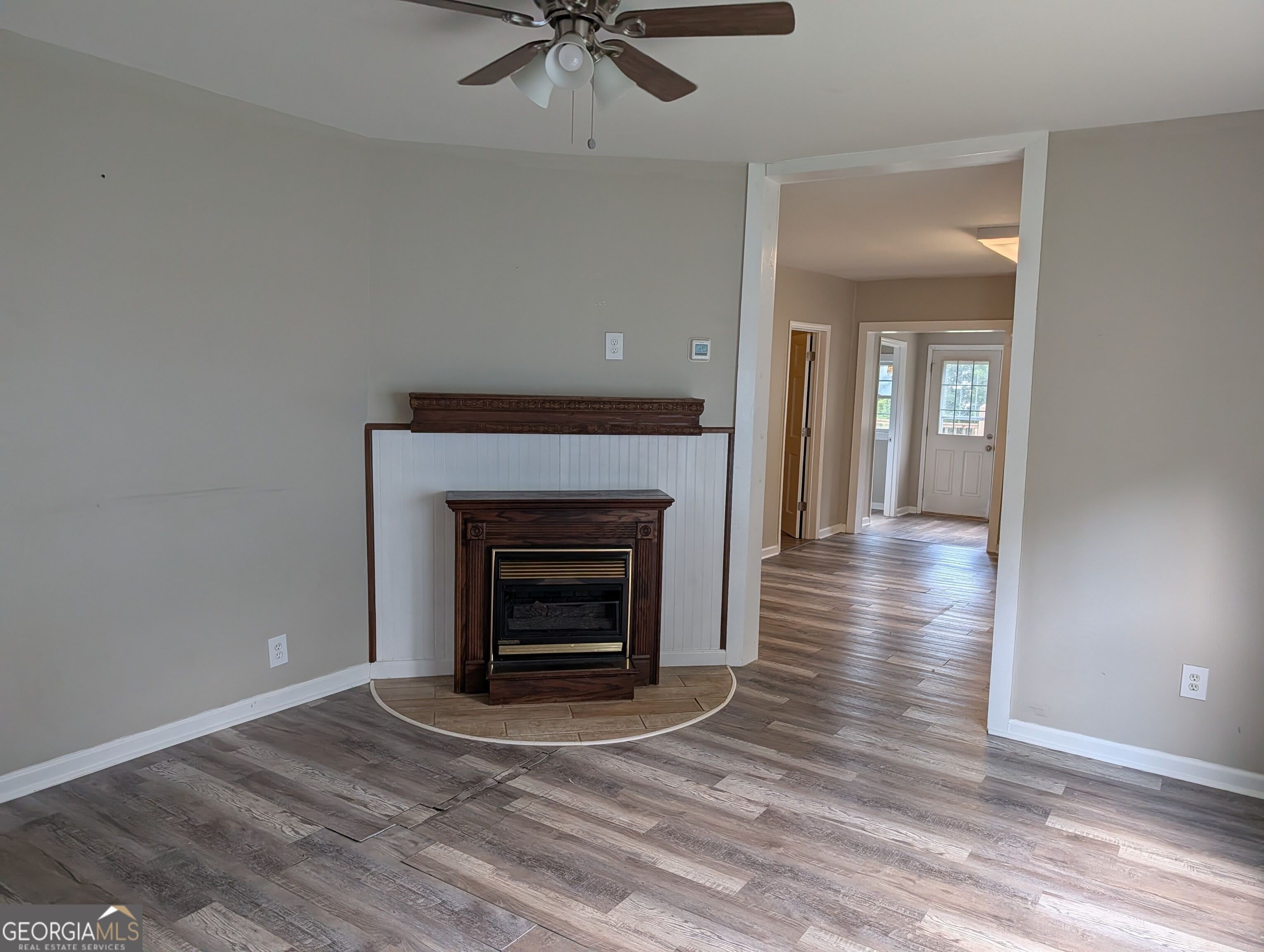 24 Alley Street – photo 1 of 11