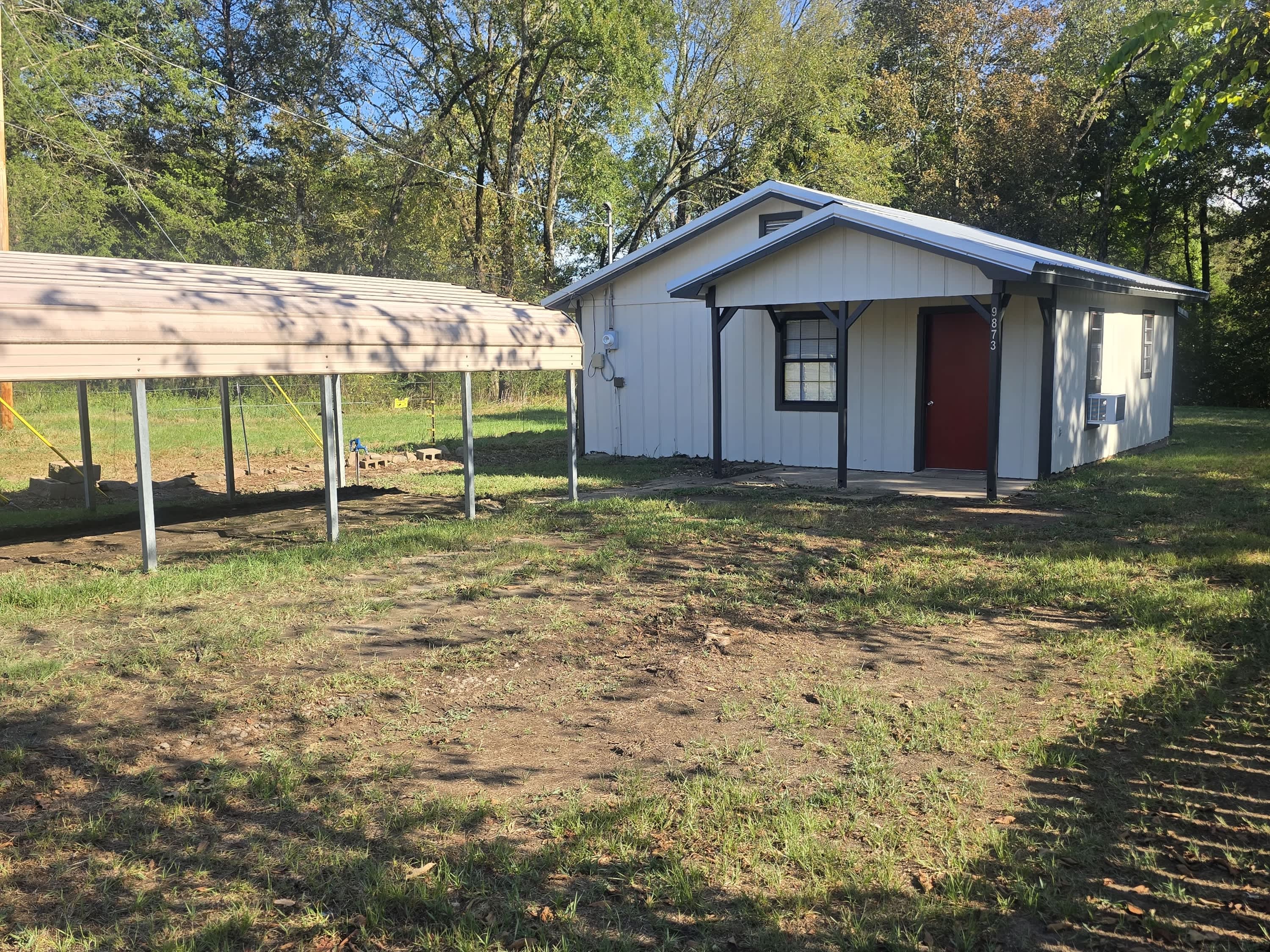 9873 Hwy 352 – photo 1 of 24