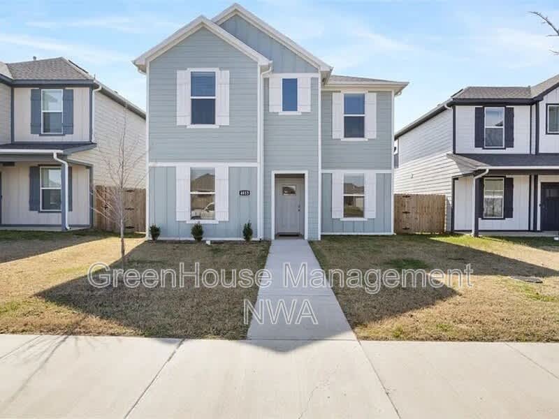 4813 Triangle St – photo 1