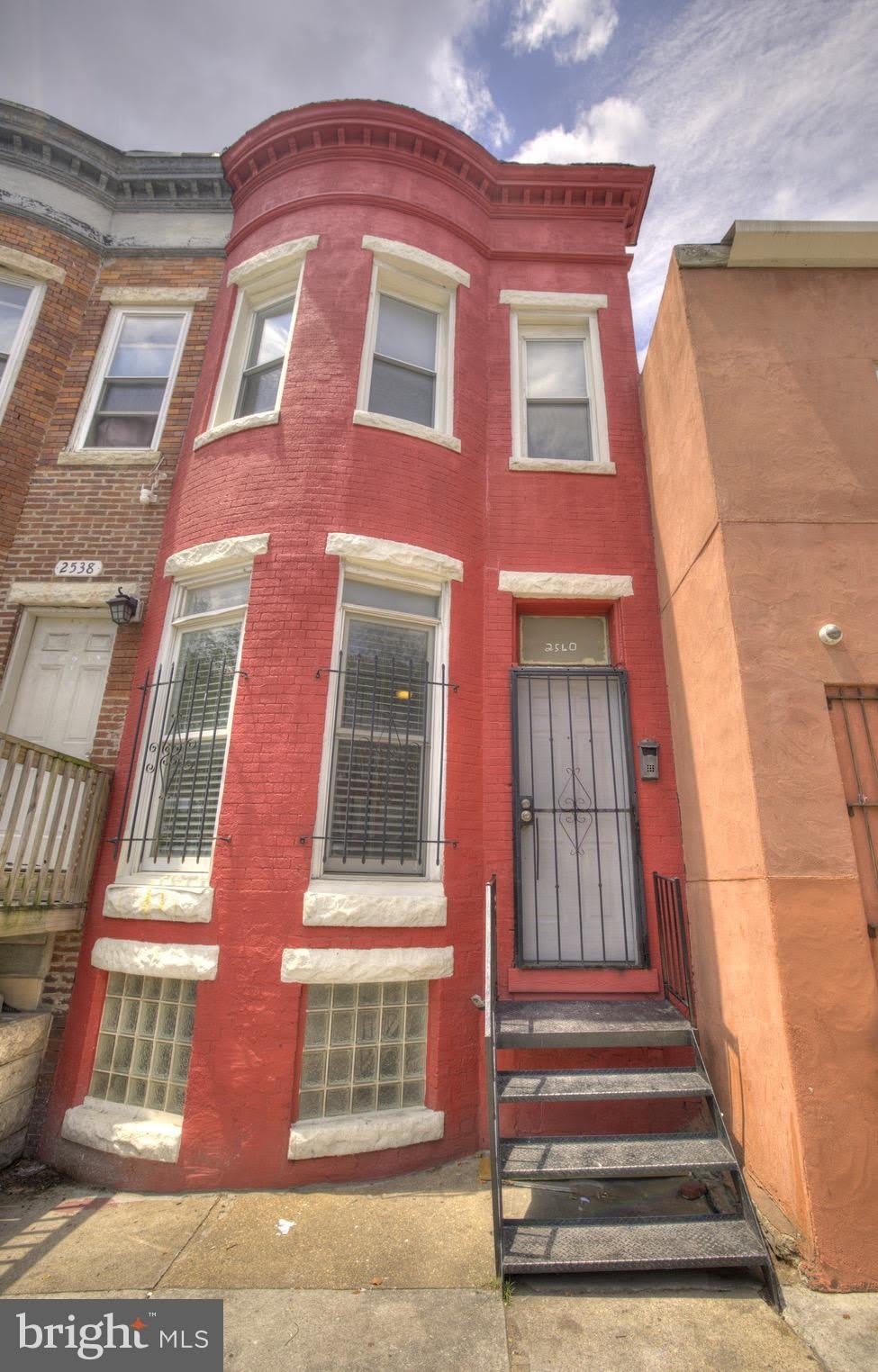2540 GREENMOUNT Avenue – photo 1