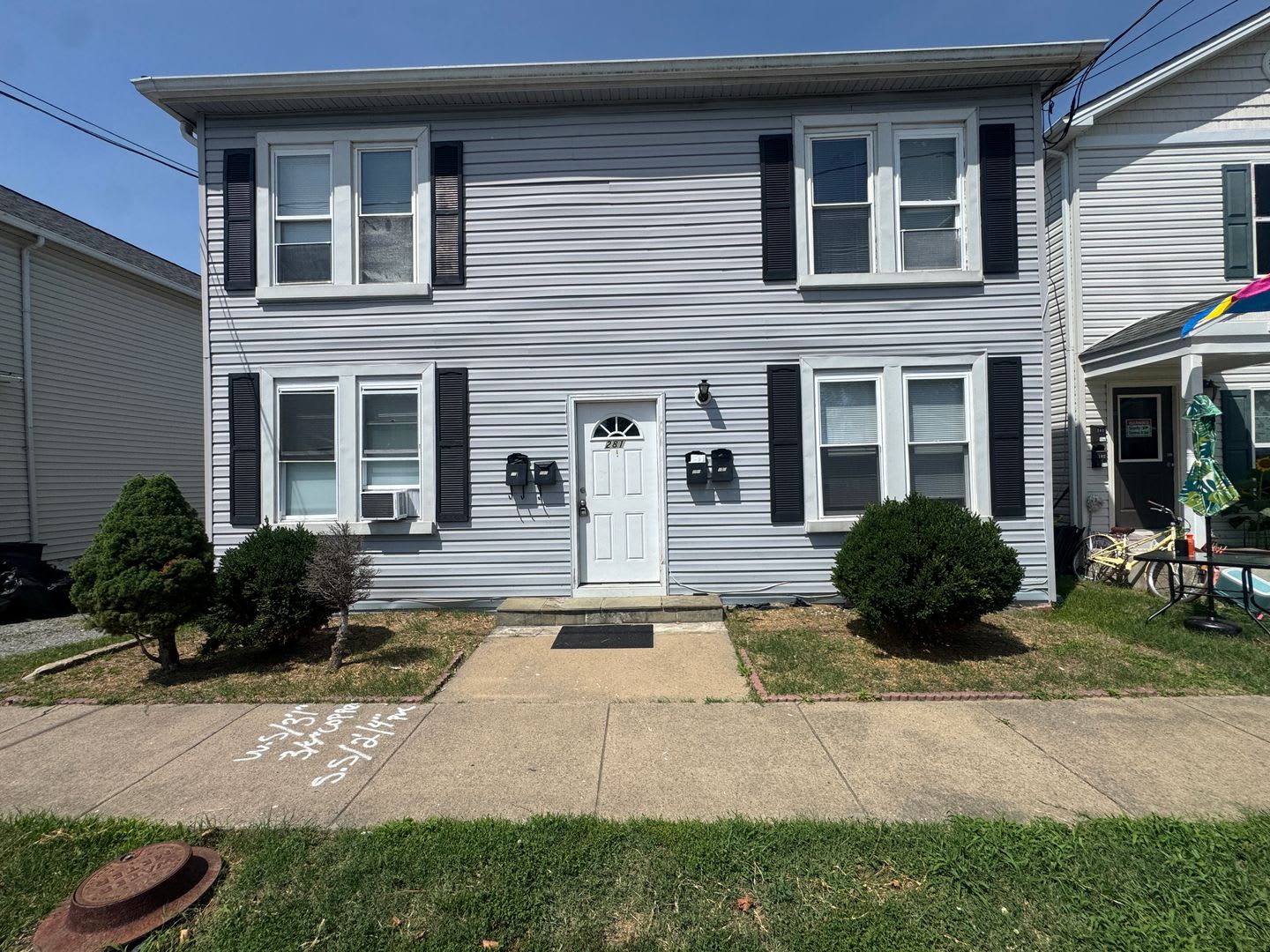 Freshly Updated!! 2 Bed Apartment – photo 1 of 19