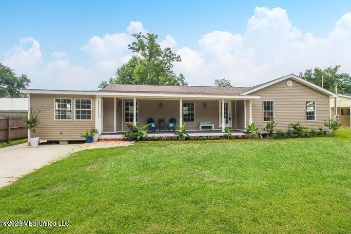 912 Maple Street – photo 1 of 11