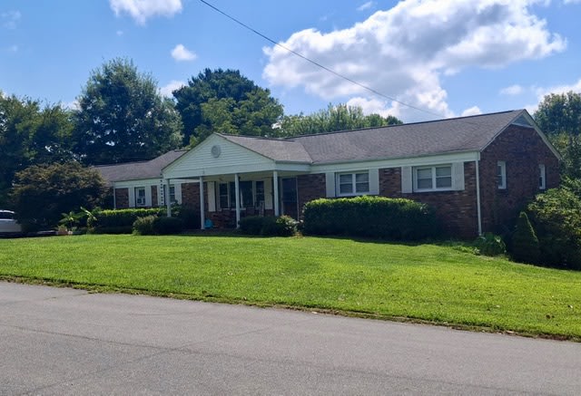 1711 Mcclellan Dr – photo 1 of 272