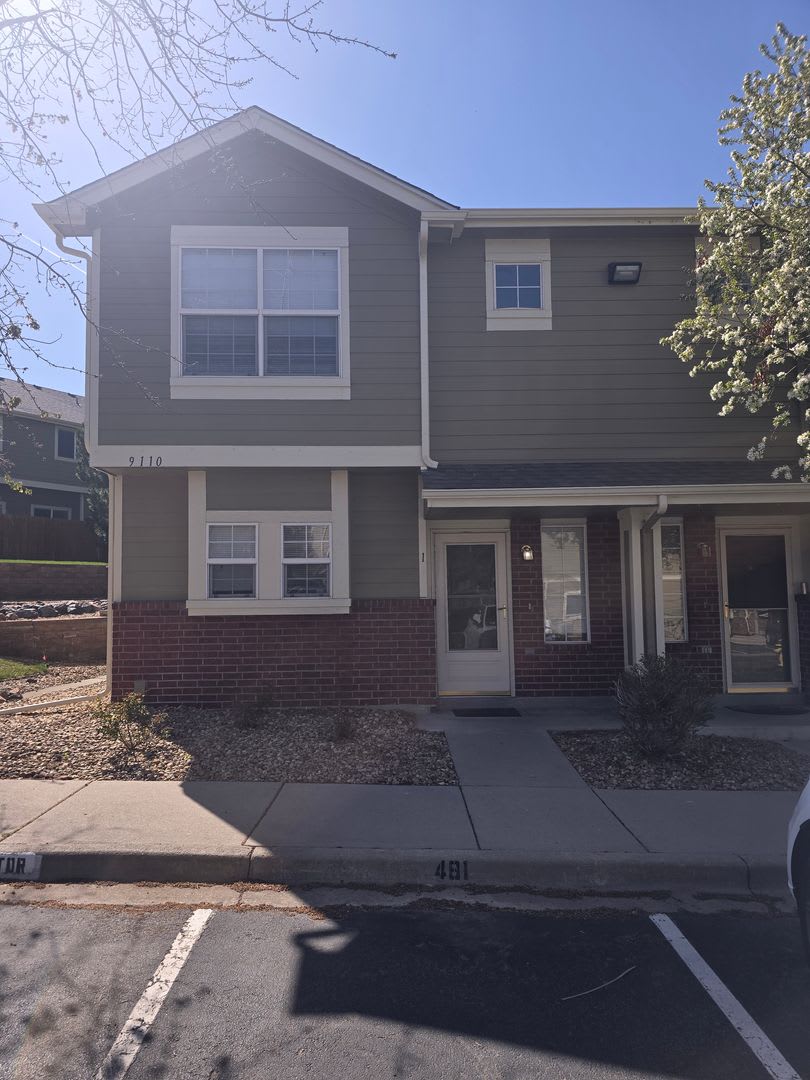 2 Bedroom 2 5 Bath Townhome In Thornton – photo 1 of 213