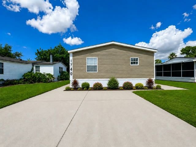 1740 Hogue Ave – photo 1