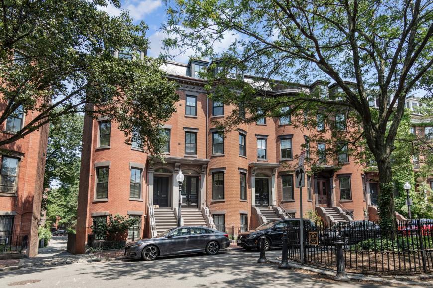 53 Rutland Sq. – photo 1