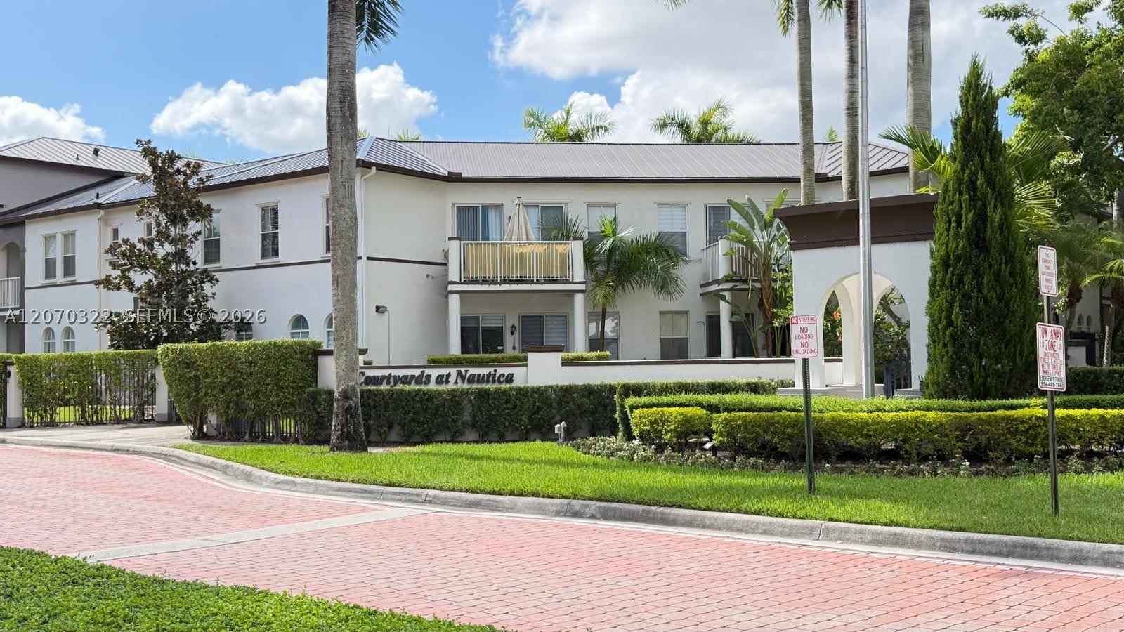4435 SW 160th Ave – photo 1