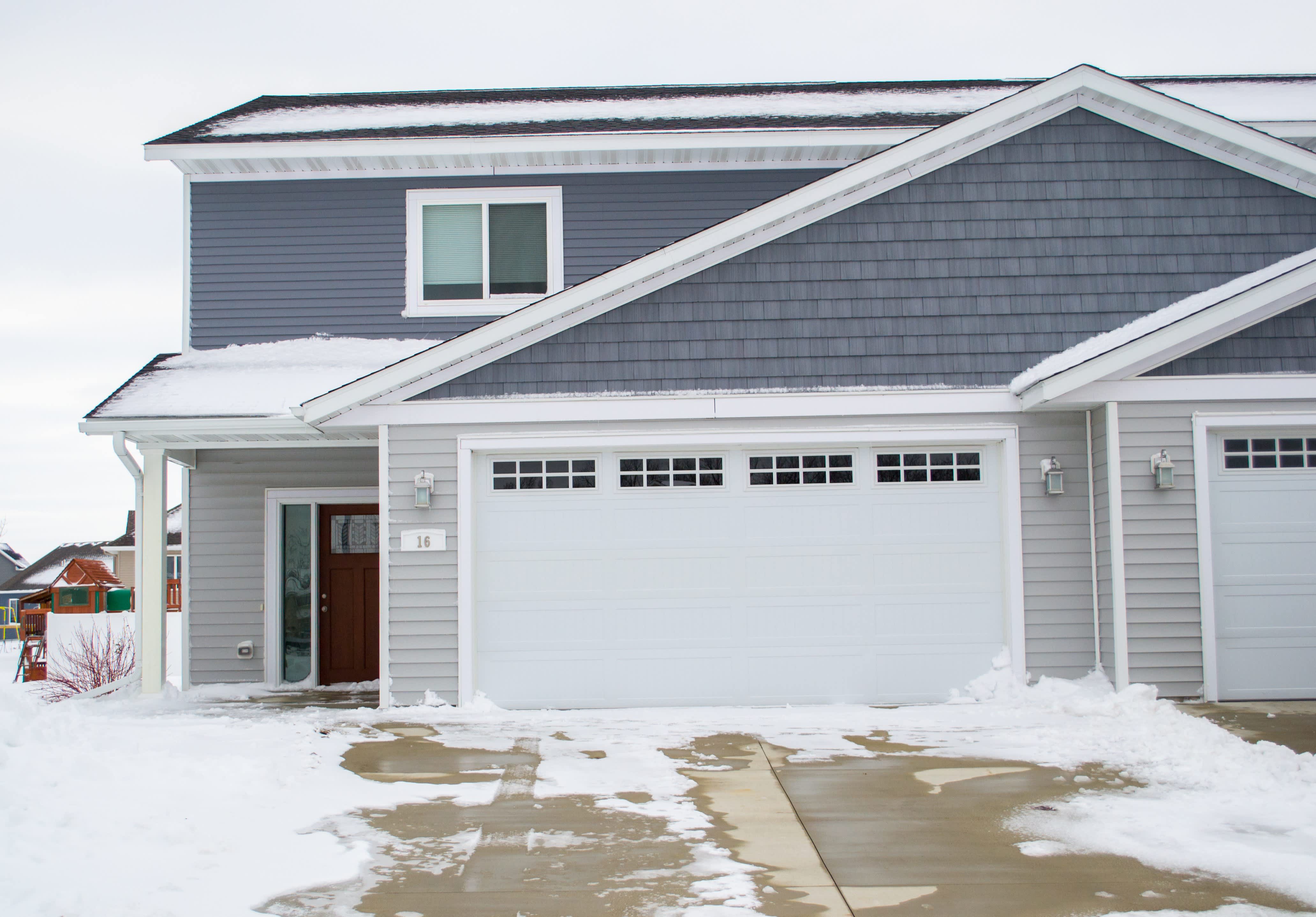 14 Pleasant View Ct – photo 1 of 18