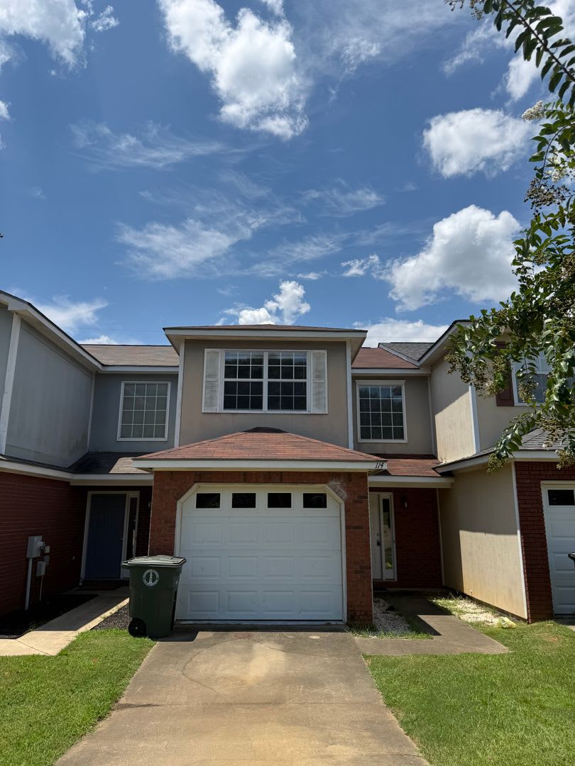 AVAILABLE NOW- 114 Baldwin – photo 1 of 27