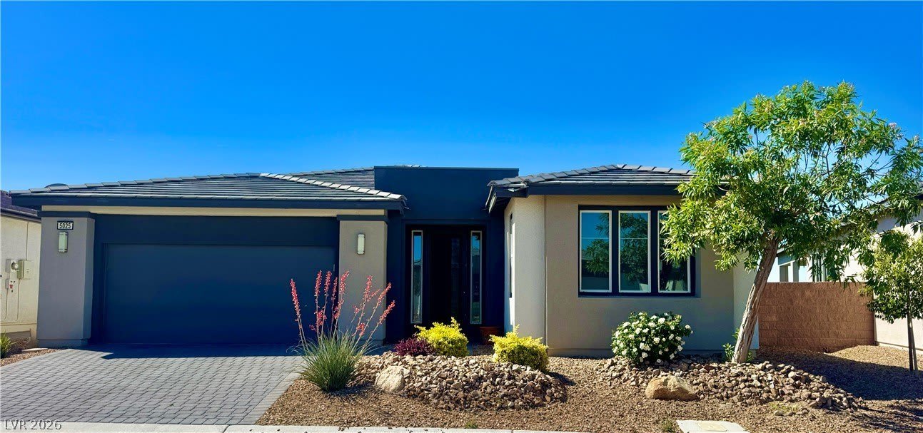 5025 E Beacon Ridge Drive – photo 1 of 18