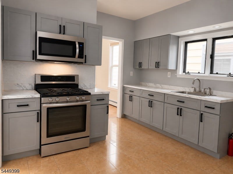 1110 Hampton Pl – photo 1