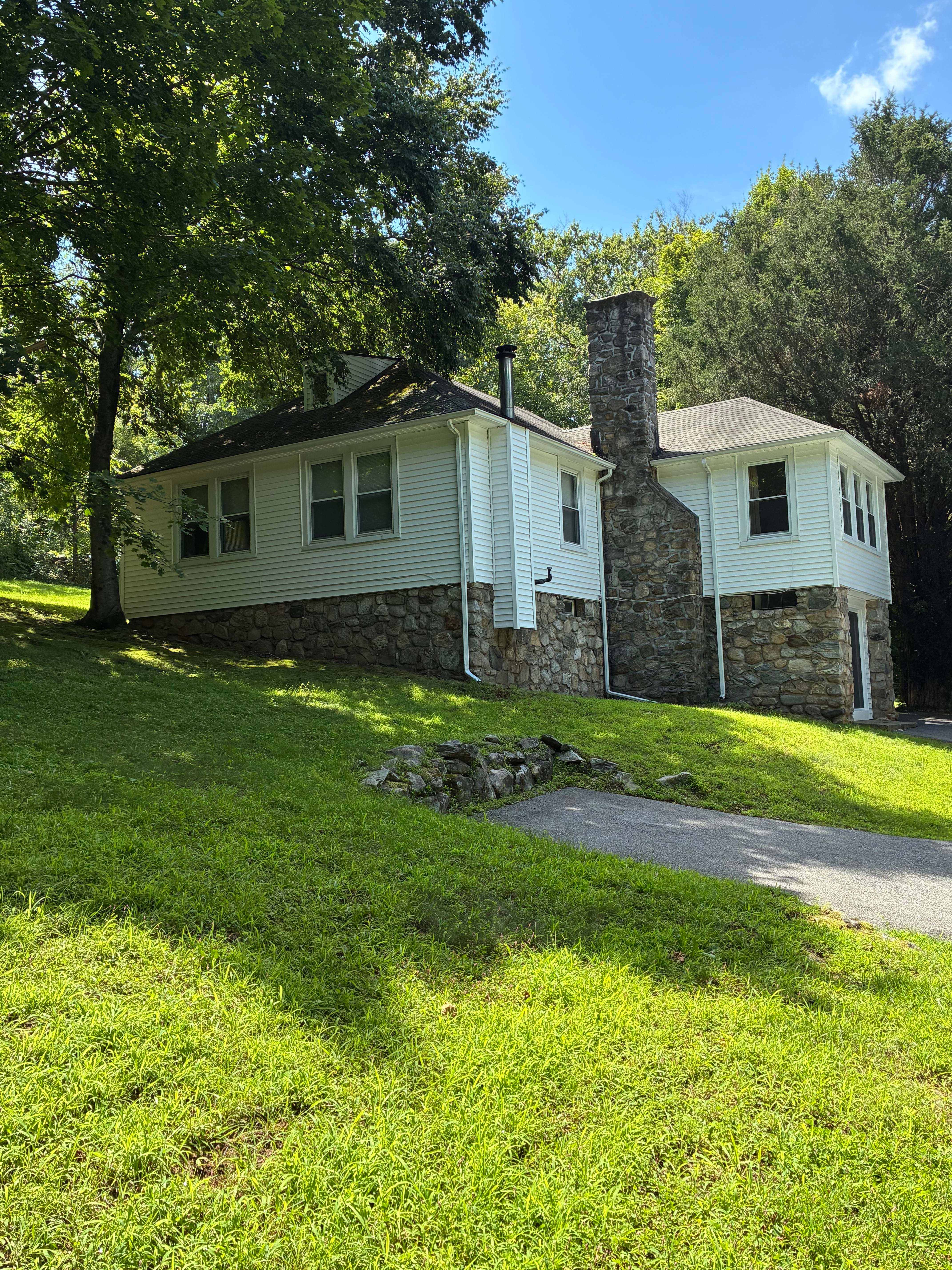 3685 Gomer Street – photo 1 of 14