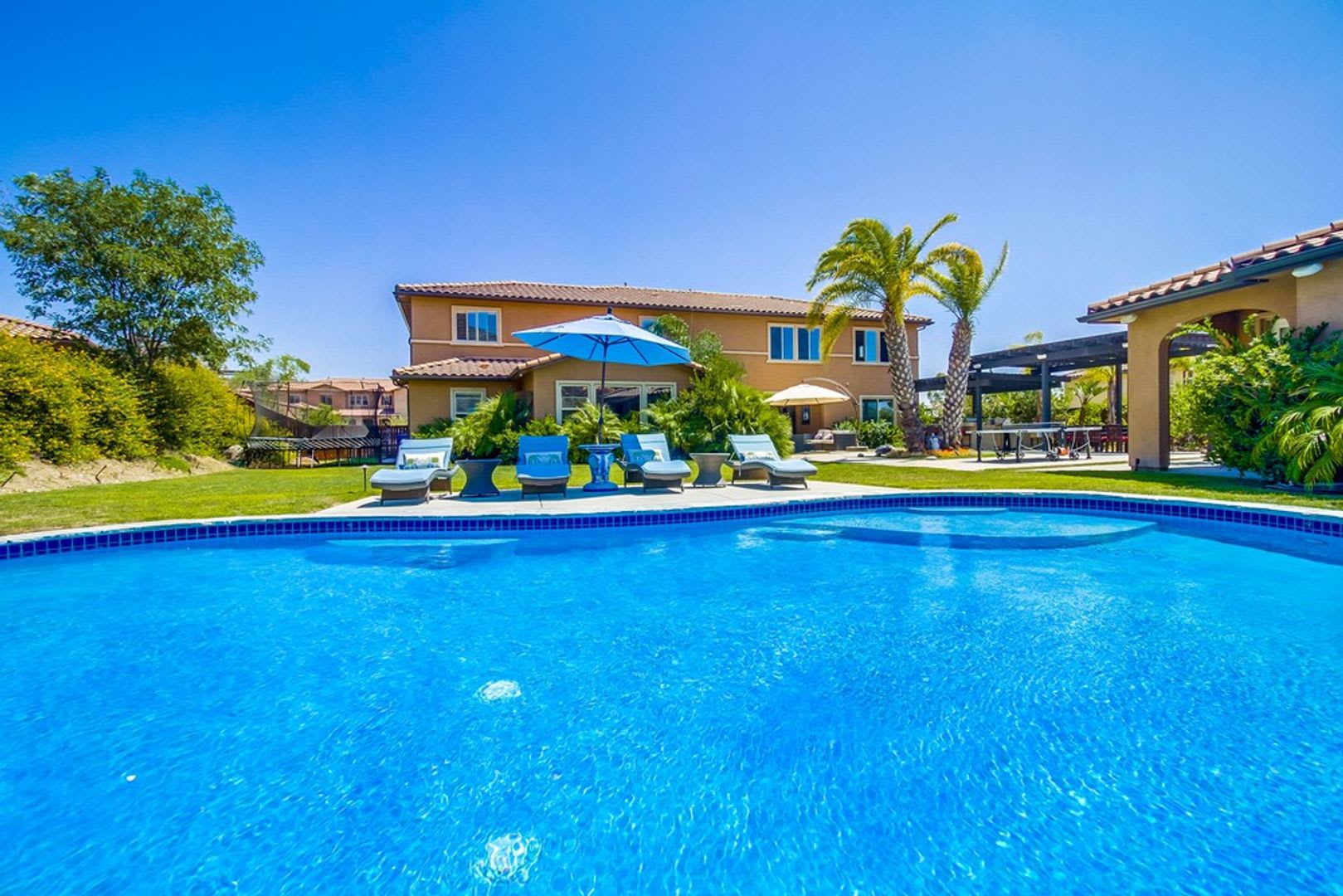POOL – photo 1