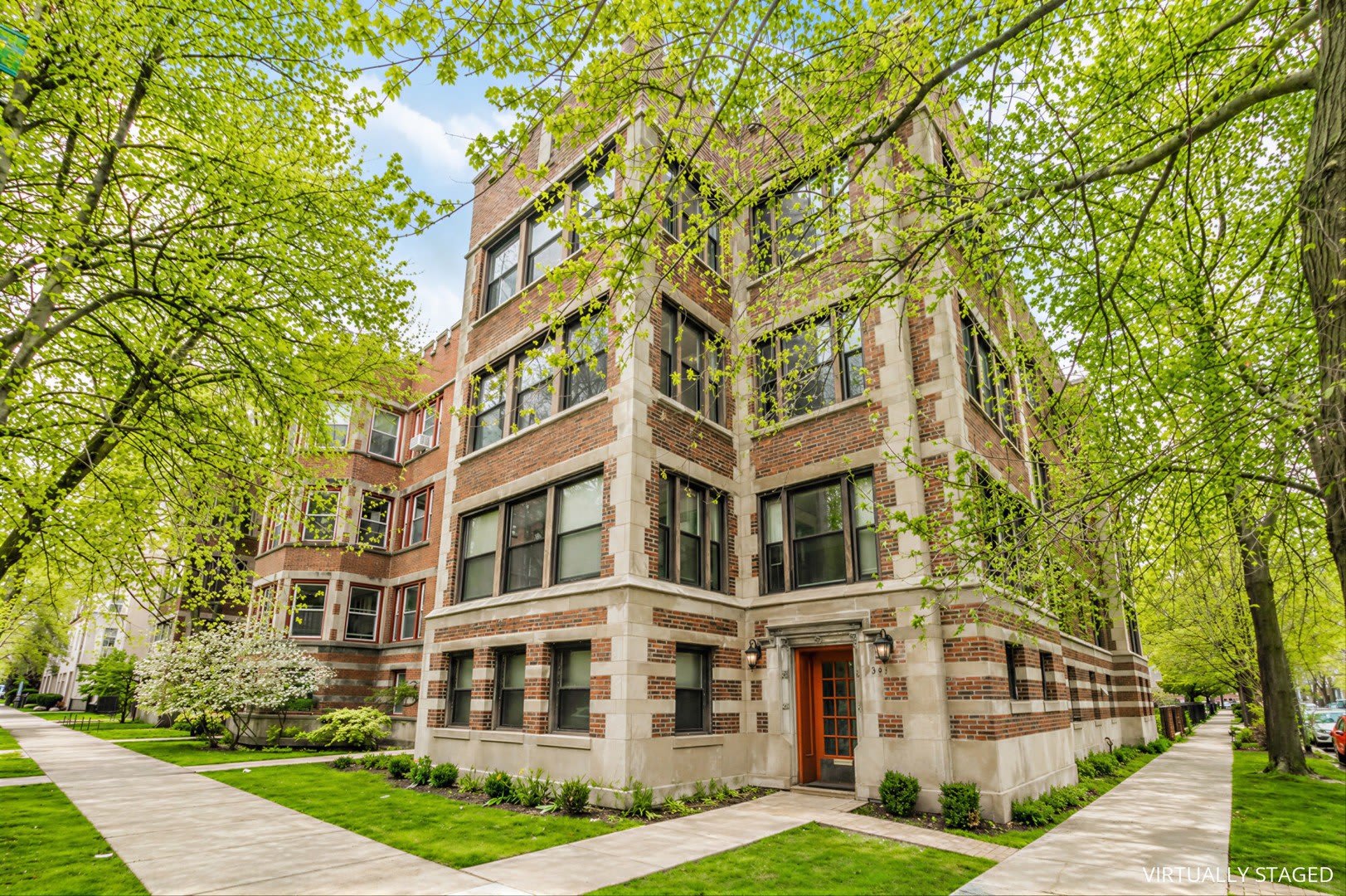 1347 E Hyde Park Boulevard – photo 1