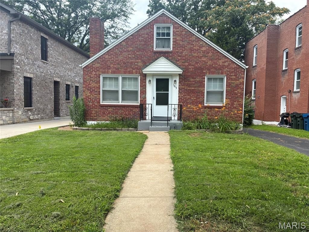 1813 Princeton Place – photo 1 of 9
