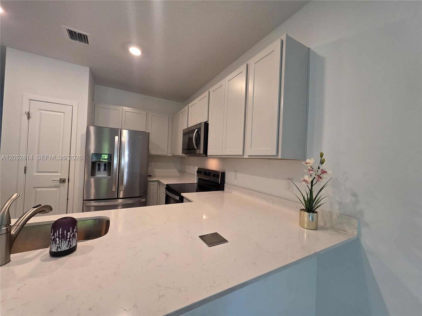 4860 Dillion Street 4860 Lake Worth Fl 33463 4000 – photo 1
