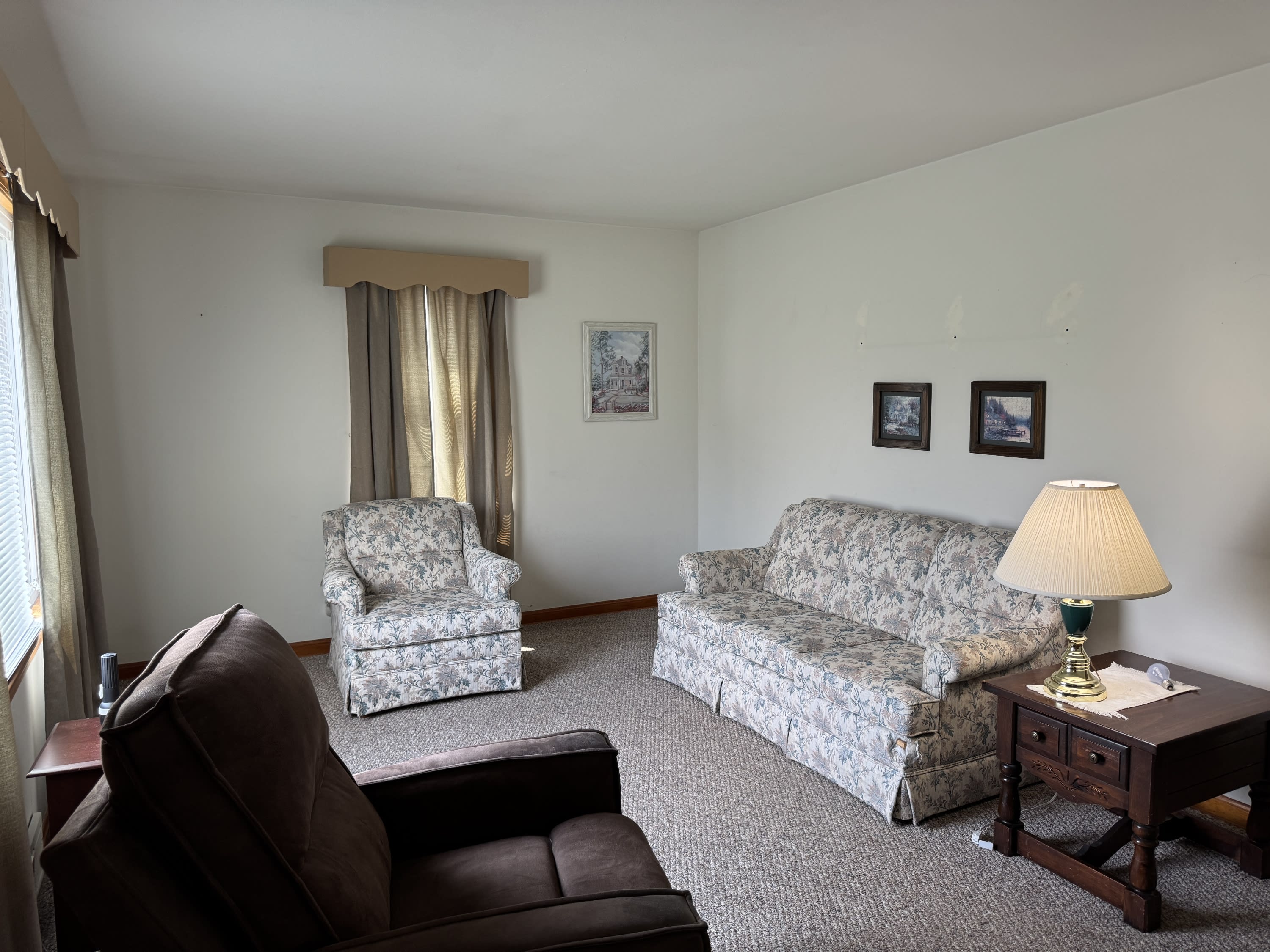 241 Helena Drive – photo 1 of 7