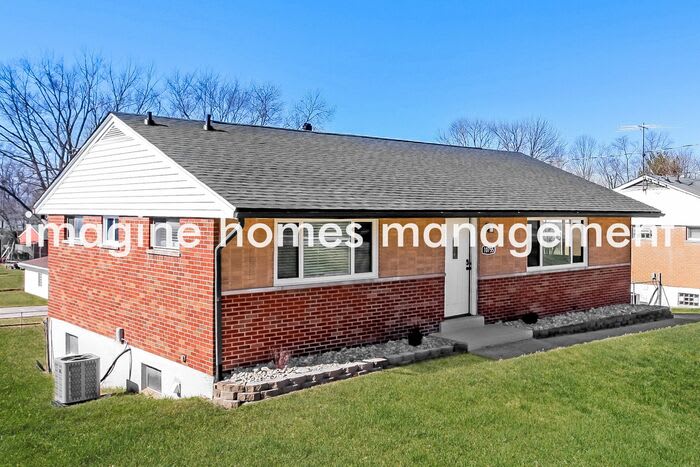 10755 Plainfield Road – photo 1 of 17