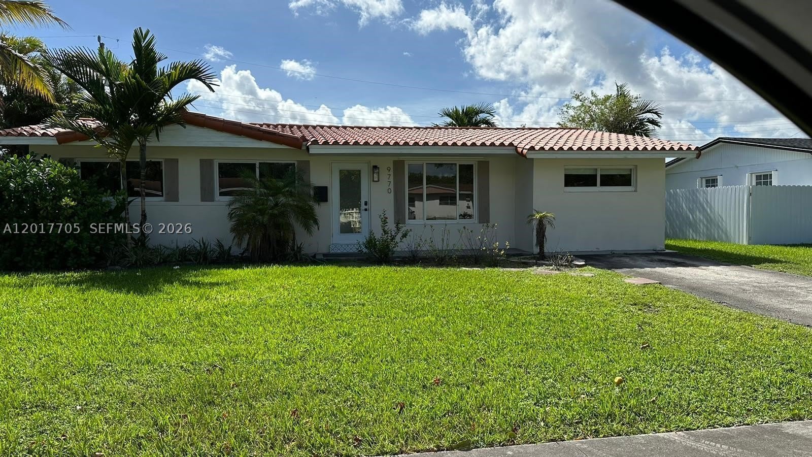 9770 SW 77th Ter – photo 1 of 5