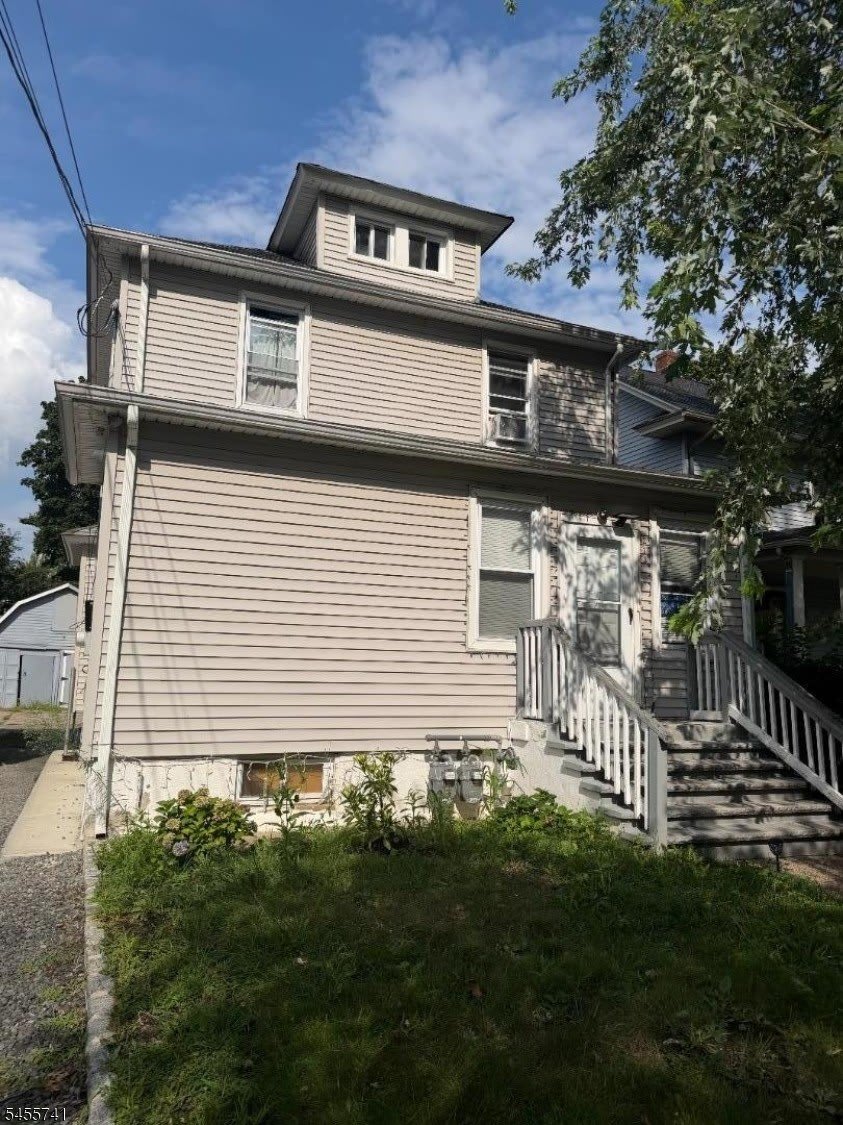 273 Netherwood Ave – photo 1