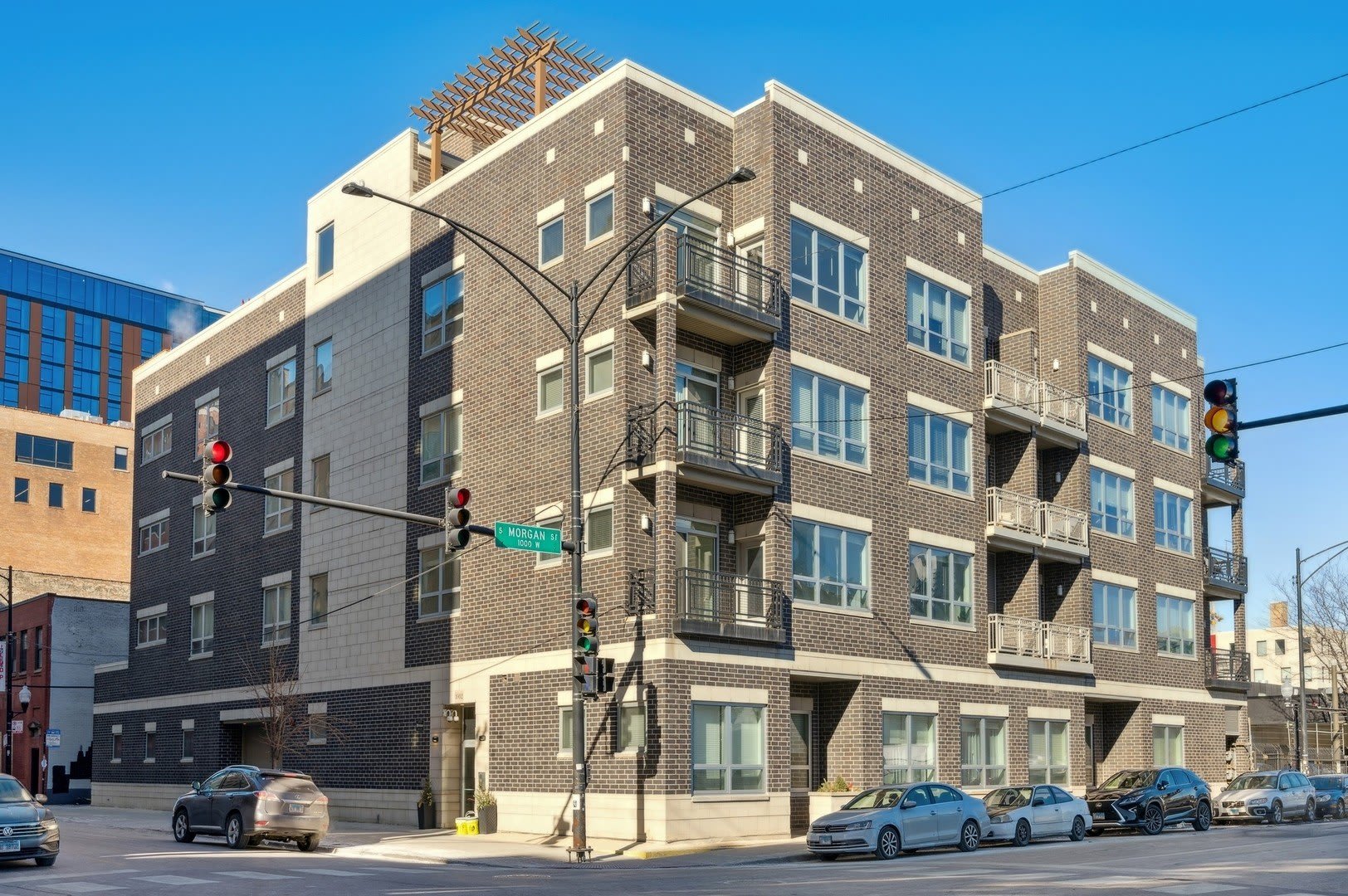1002 W Van Buren Street – photo 1