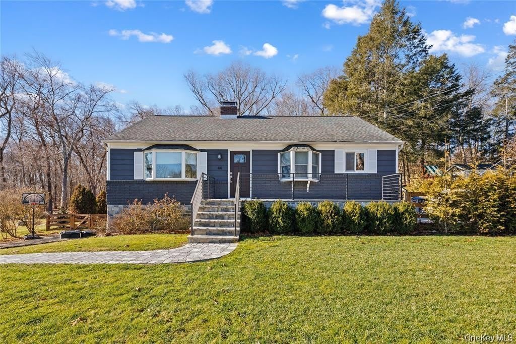 44 Oakridge Road – photo 1