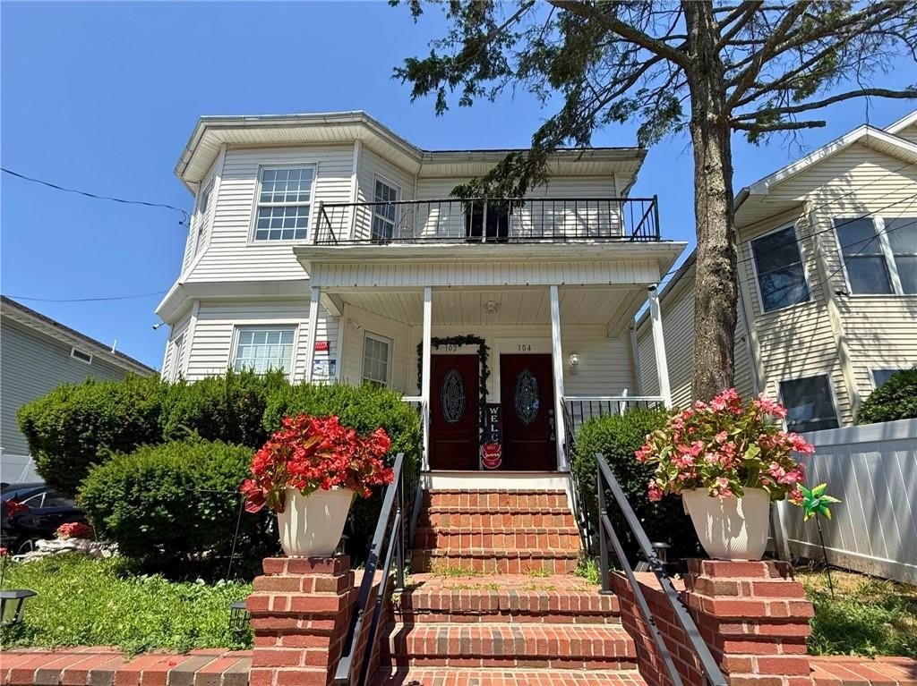 104 Oakland Avenue – photo 1