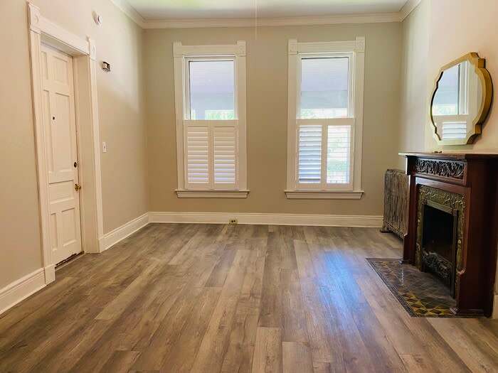 621 Greenup Street – photo 1