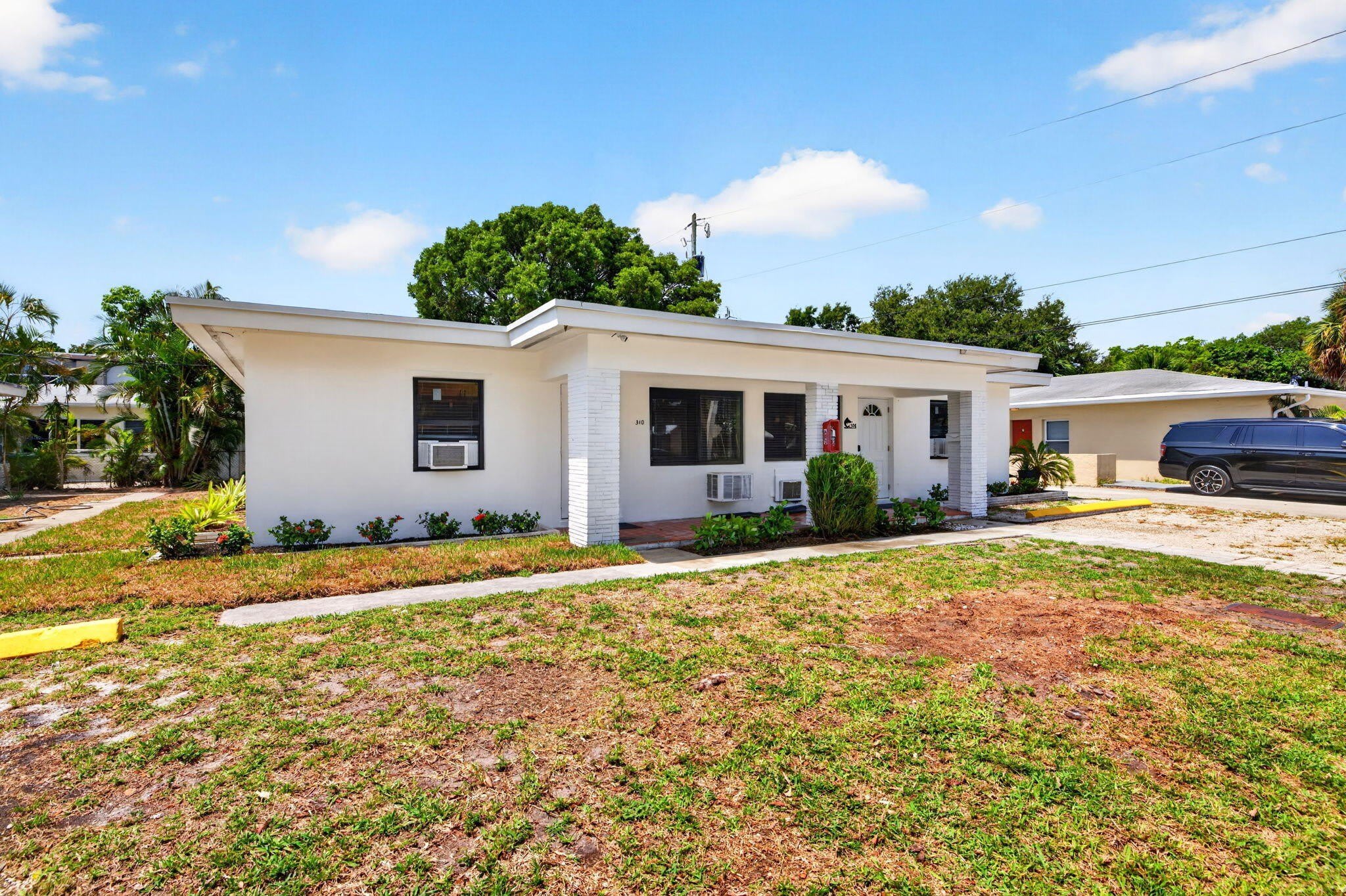 2101 Se 4Th Avenue – photo 1