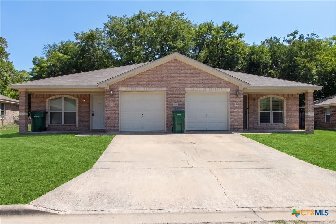 304 Jeff Gordon Drive – photo 1