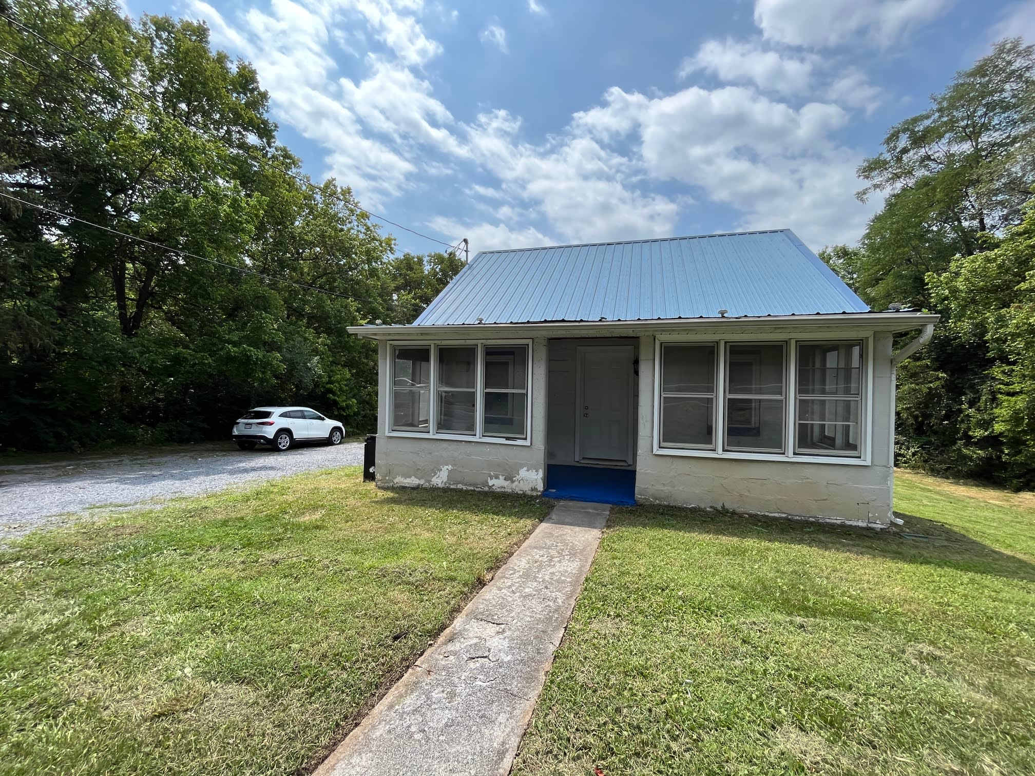 312 W Moler Avenue – photo 1