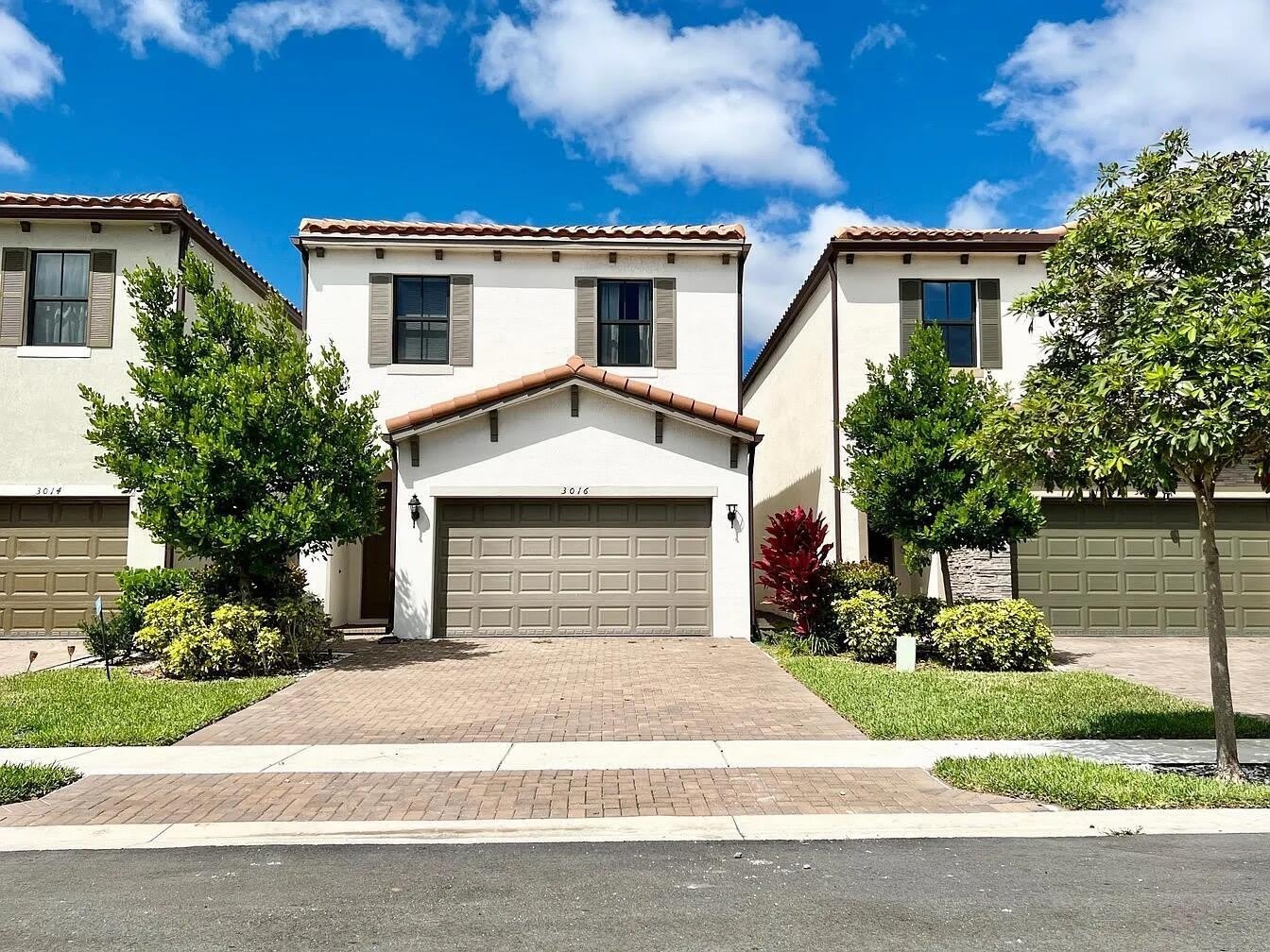3016 King Palm Way – photo 1