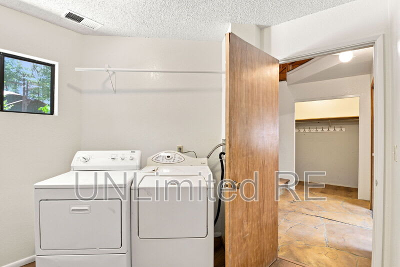 1410 Inverrary Way – photo 1