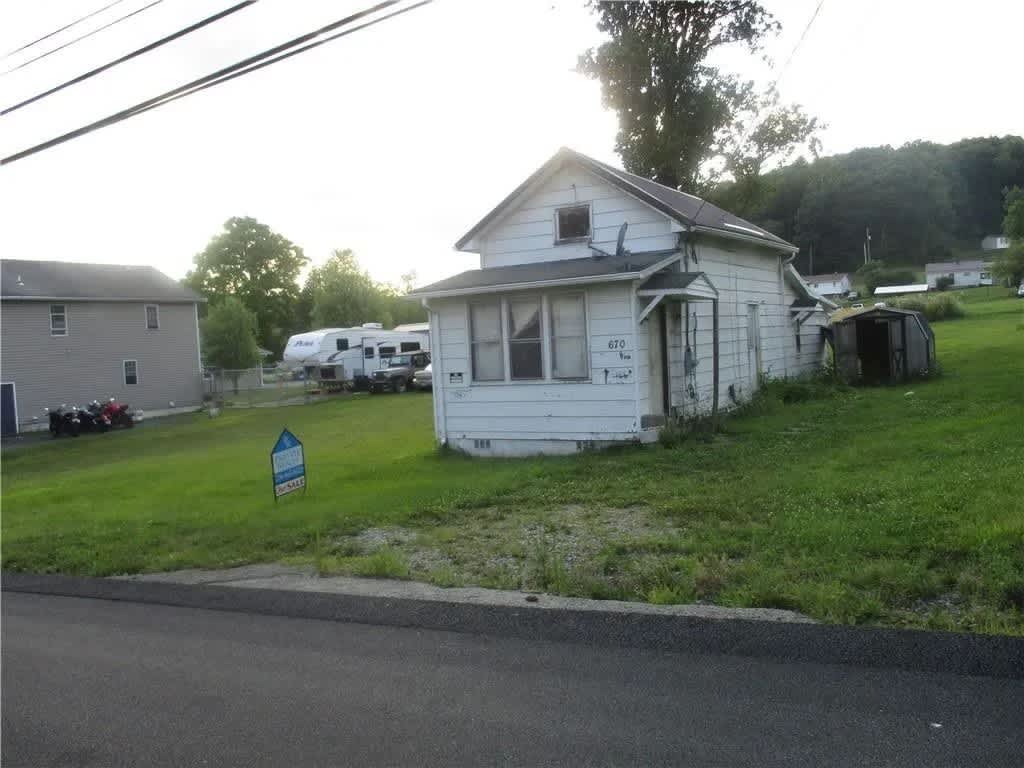 670 N 5th St – photo 1 of 3