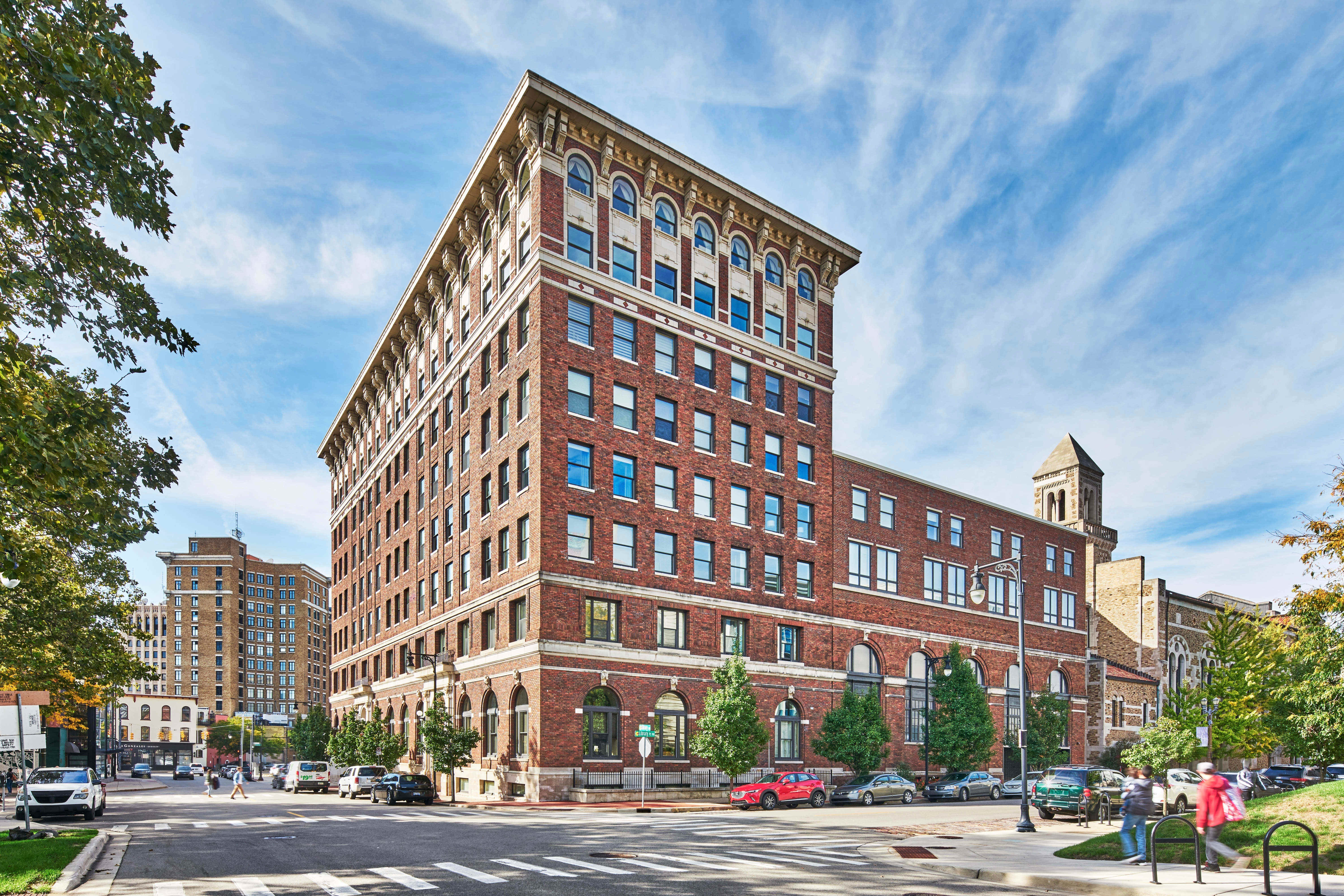 27 Library Street Northeast – photo 1