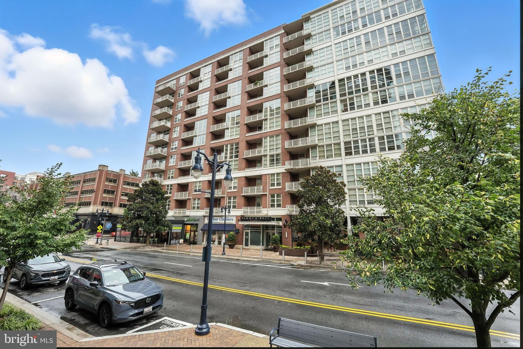 157 FLEET Street – photo 1 of 29