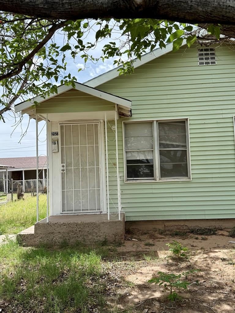 2025 W 5th St – photo 1