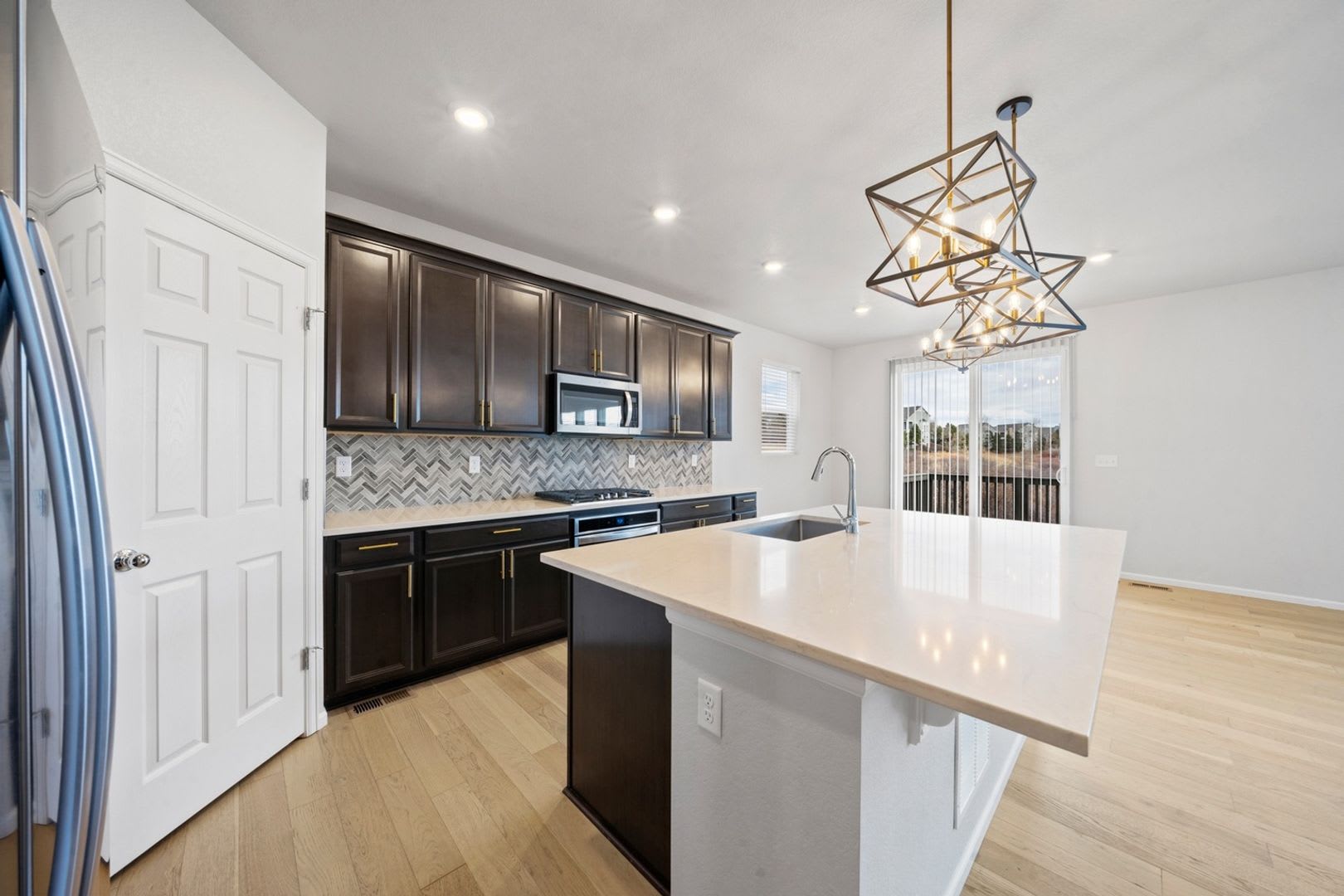 Spacious 3Br House In Castle Rock – photo 1 of 17