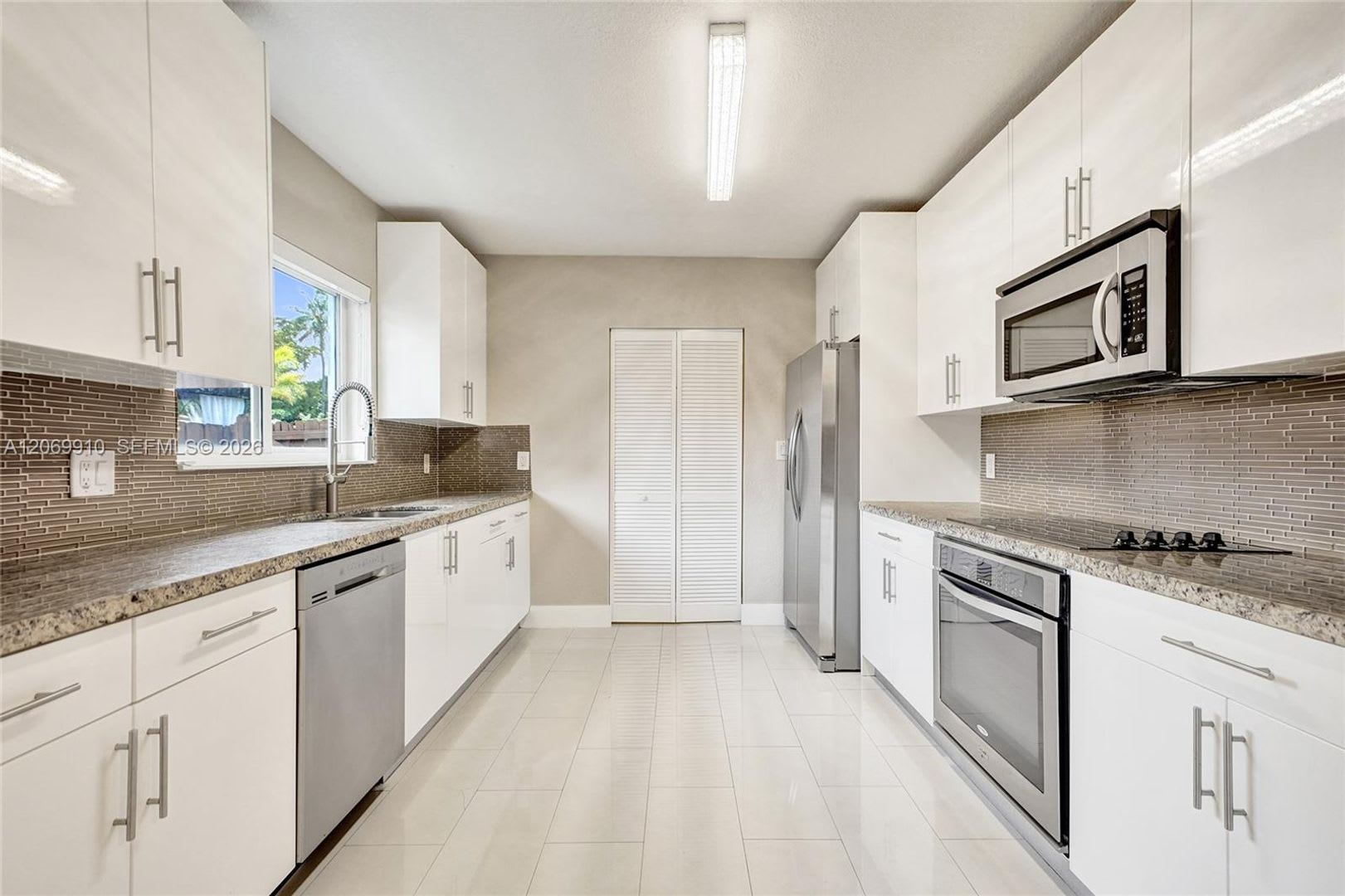1146 NE 17th Terrace, Fort Lauderdale, FL 33304 – photo 1