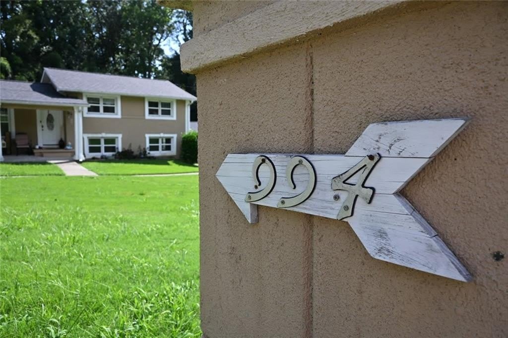 994 Overbrook Circle – photo 1