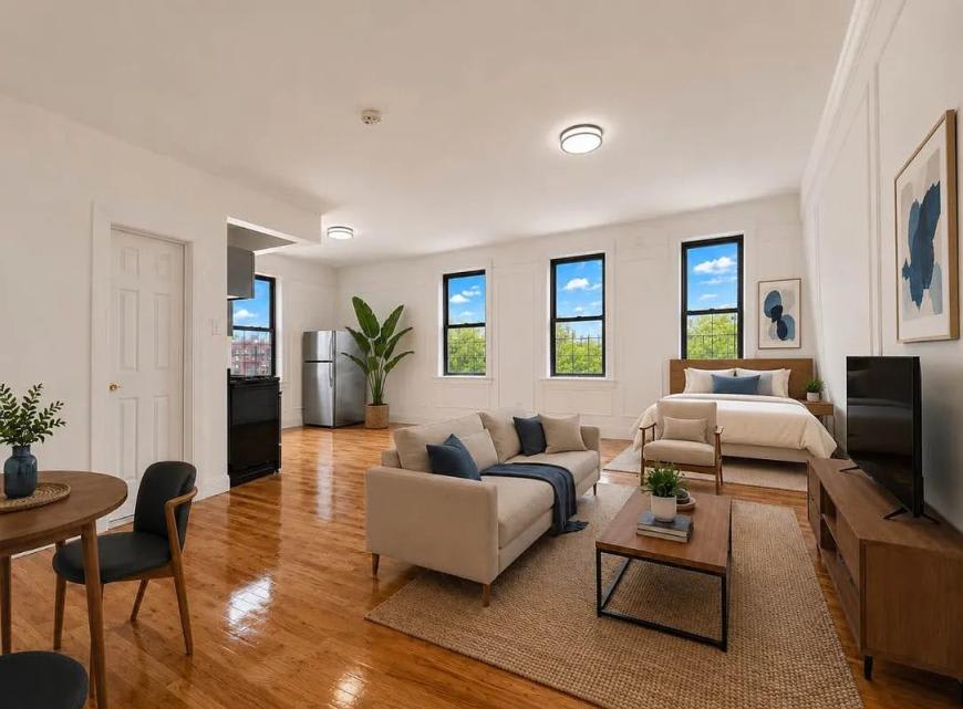 2080 Grand Concourse – photo 1